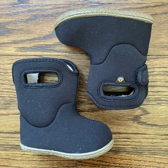 Baby Bogs Winter Boots - Picture 2 of 9